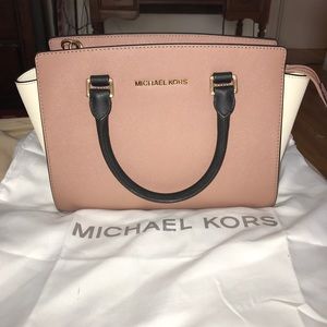 MK Michael Kors Dusty Rose & White Selma